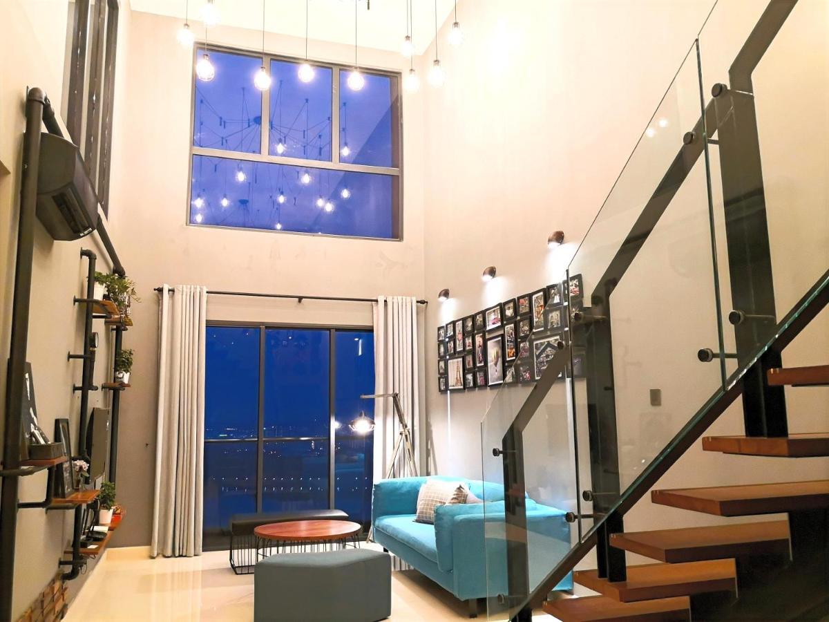 Baby & Kids Friendly, Jb Ciq, Romantic Duplex Johor Bahru