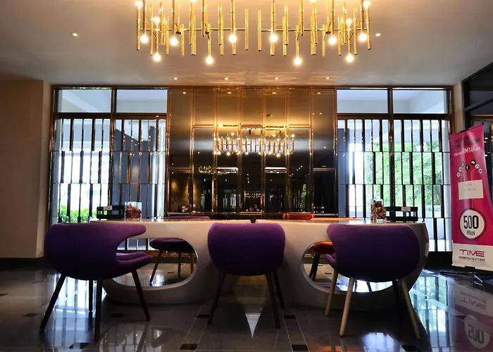 Baby & Kids Friendly, Jb Ciq, Romantic Duplex