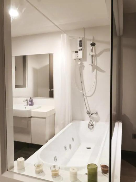 Baby & Kids Friendly, Jb Ciq, Romantic Duplex *