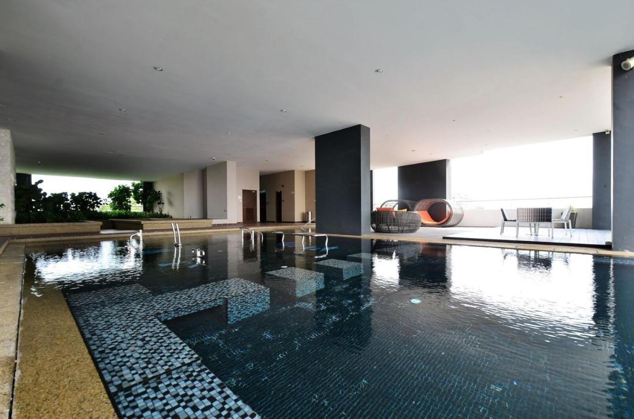Baby & Kids Friendly, Jb Ciq, Romantic Duplex Apartment Johor Bahru